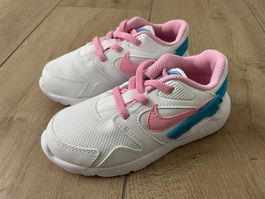 Nike Turnschuhe LD Victory Gr. 26 NEU