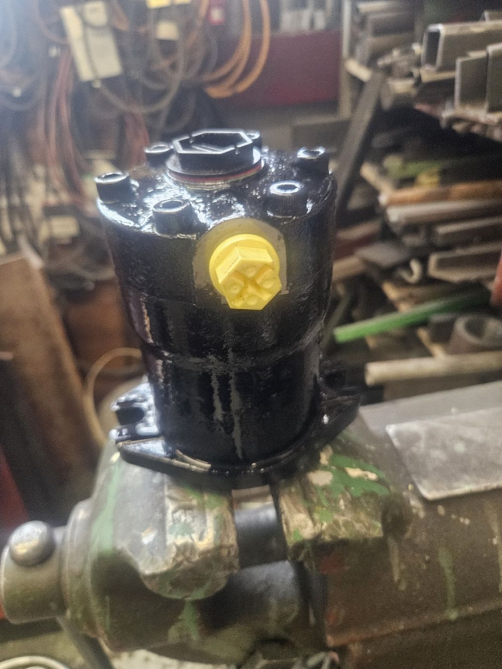 Pompe & Parti di ricambio: Hydraulikpumpe Langsamlauf 8cm/2 – Usato da Bauma venduto da Maese1980