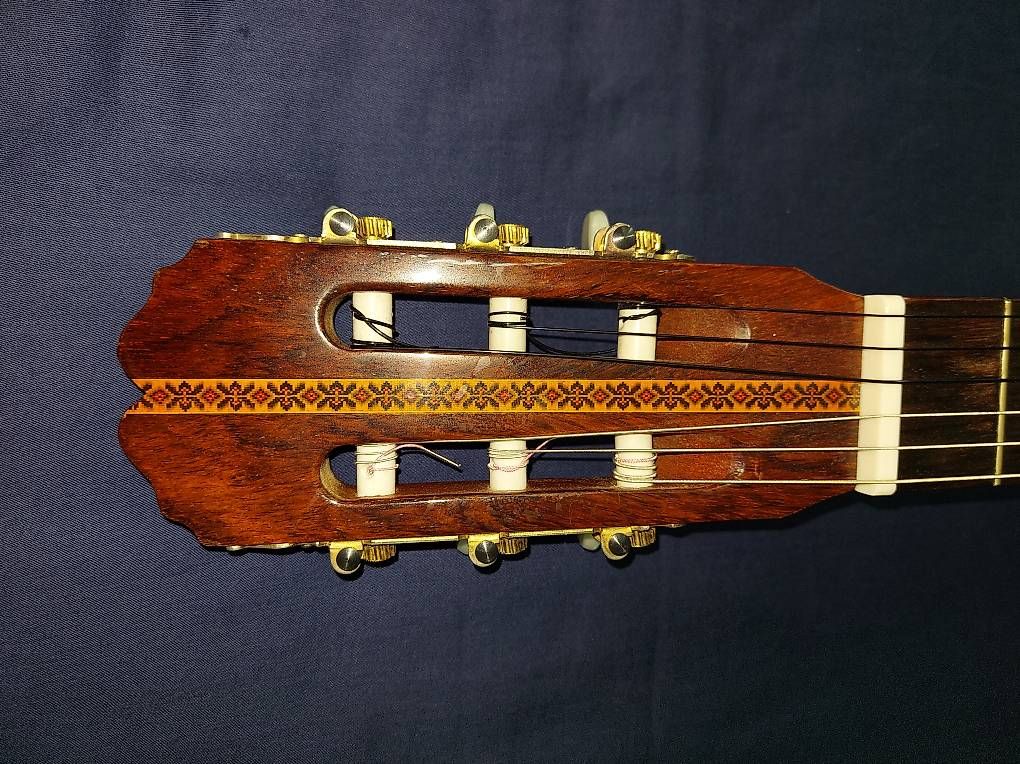 Strumenti musicali: Gitarre klassisch aus Spanien – Usato da Zürich venduto da aebv 3