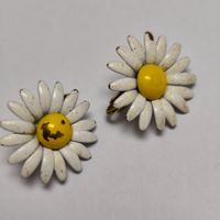 Vintage Clips Ohrringe Gänseblümchen Emaille 60s #Z1