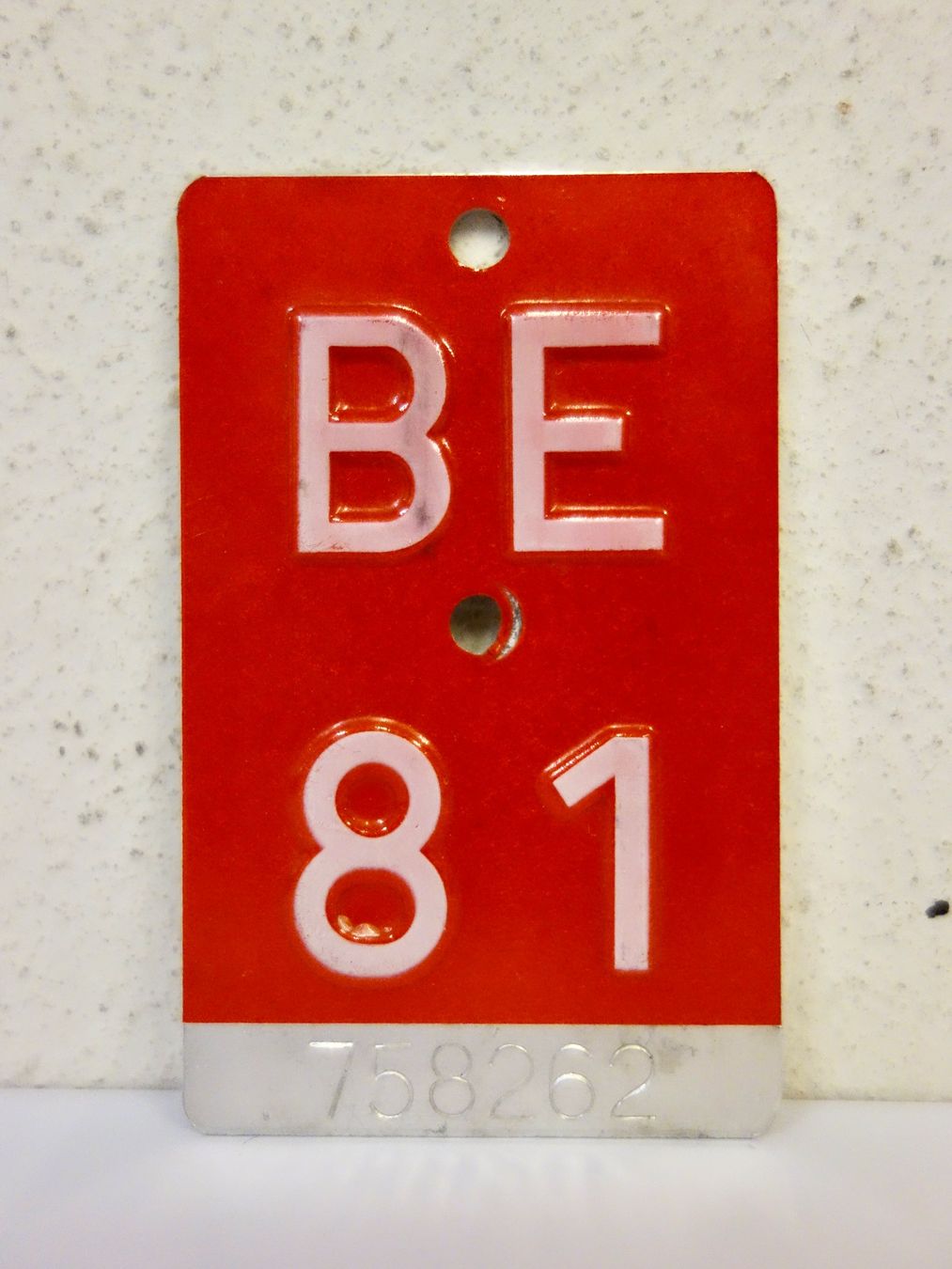 Insegne: BE 81 VELONUMMER - FAHRRADSCHILD 1981 – Usato da Kerzers venduto da zimmergruen 2