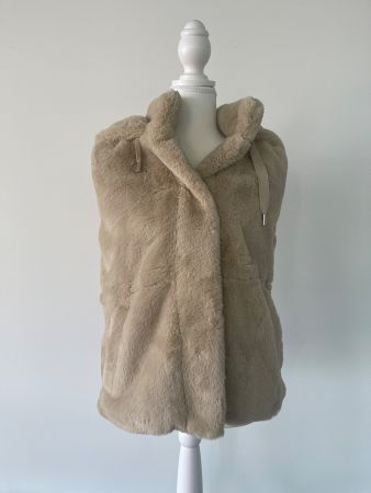 Stylisch Trend Kunstfellweste mit Kapuze Gr.  XS  beige
