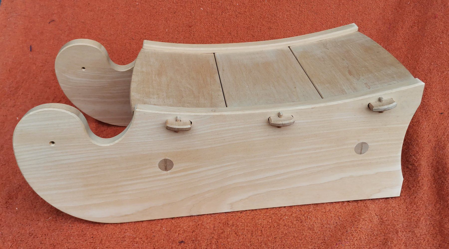 Slitta: Holzschlitten / Kinderschlitten, Handarbeit, mit Eisenkufen – Nuovo (secondo la descrizione) da Brienzwiler venduto da Obersboden
