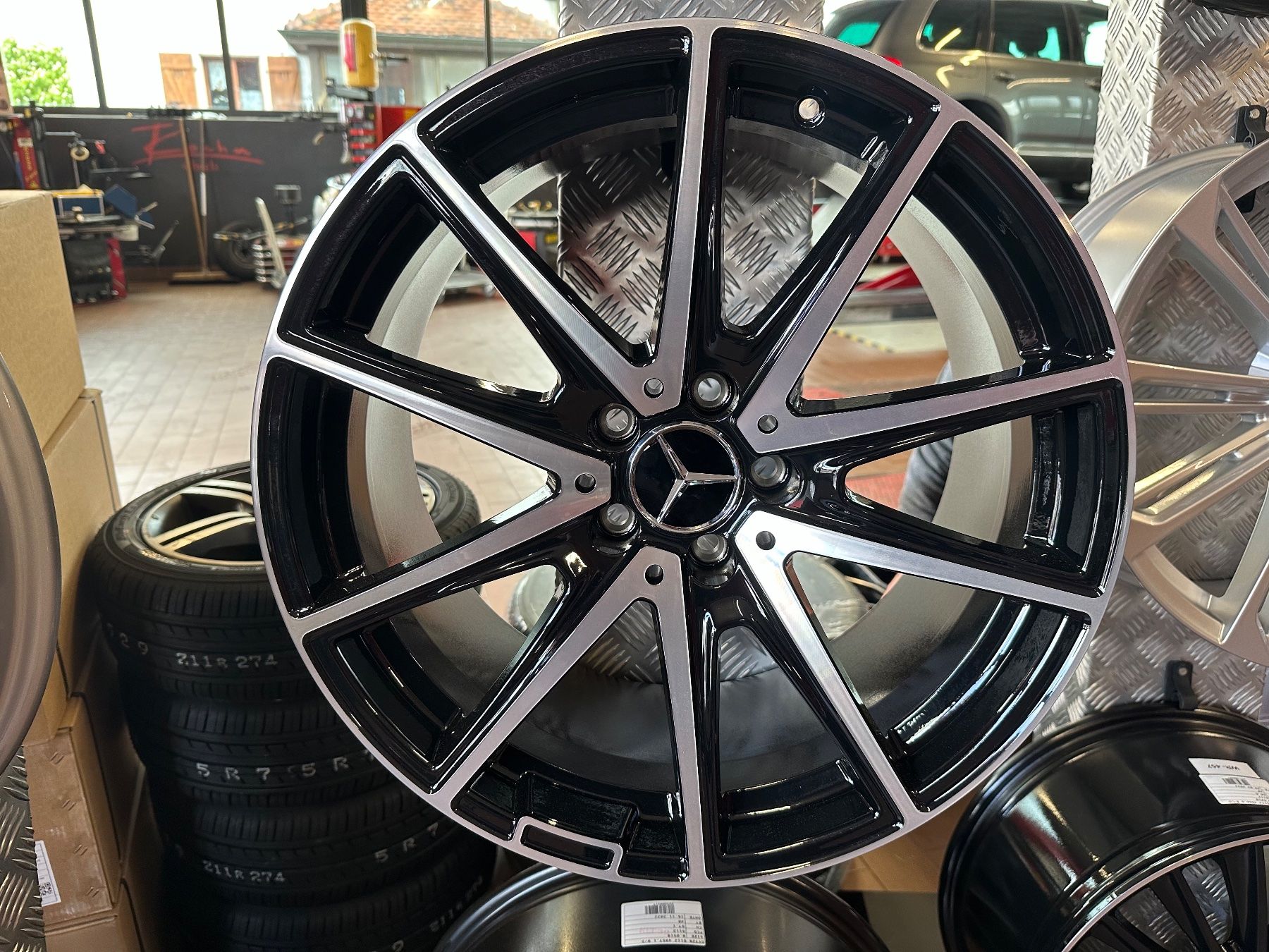 Cerchioni: Arceo Wheels EMR-A331 19 – Usato da Courrendlin venduto da audittfl 1