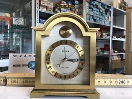 Elegante goldene Tischuhr von Swiza NICHTGETESTET