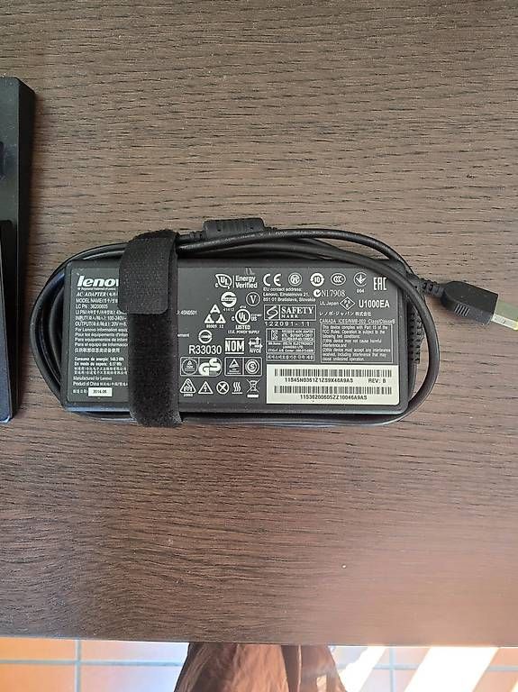 Docking station: Lenovo ThinmkPad Ultra Dock 40A2 – Usato da Biasca venduto da mic_p28k 2