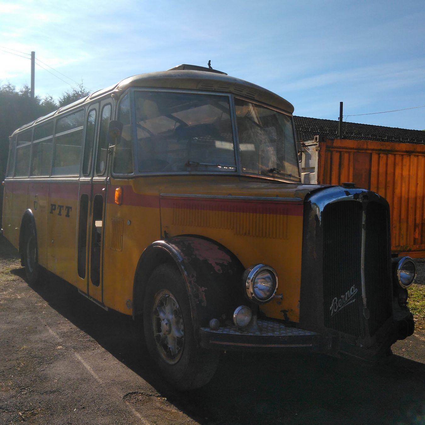 Berna Camions: Saurer / Berna L4C  Bus – D'occasion à Ennetmoos par Truckdiver