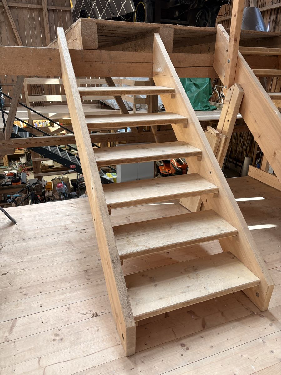 Escaliers: Holztreppe 6 Tritte – D'occasion à Winterthur par white83 1