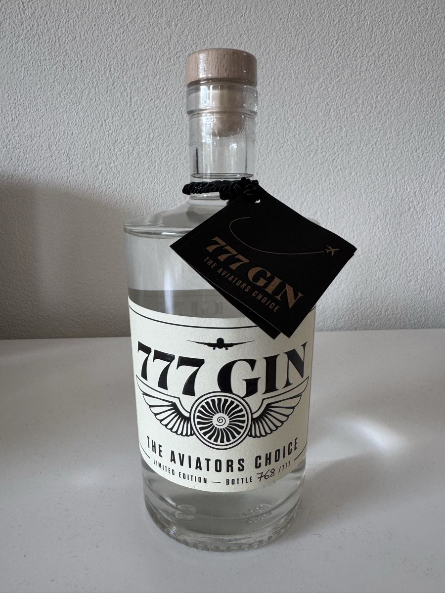 Spirituosen: Swiss Boeing 777 Gin - The Aviators Choice – Neu und originalverpackt aus Gümligen von Aviator007 1
