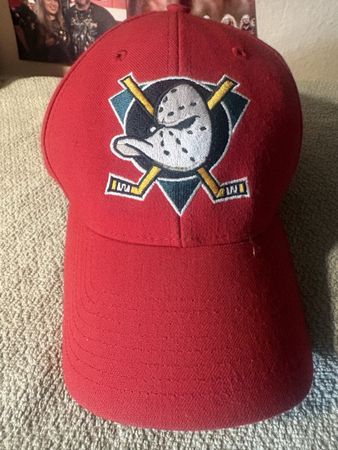 Kappe Anaheim Ducks Logo Rot verstellbar guter Zustand