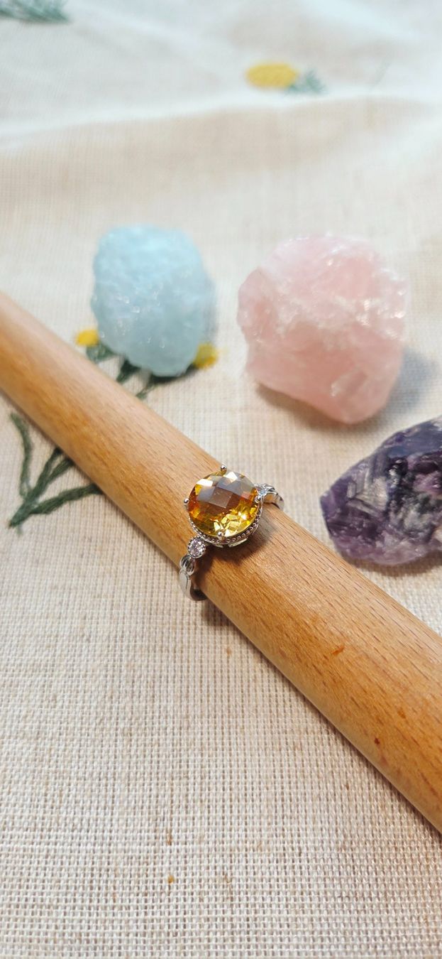 Anelli: NEW - S925 Citrine Ring (Adjustable) – Nuovo (secondo la descrizione) da Zürich venduto da cin_wcf6 5