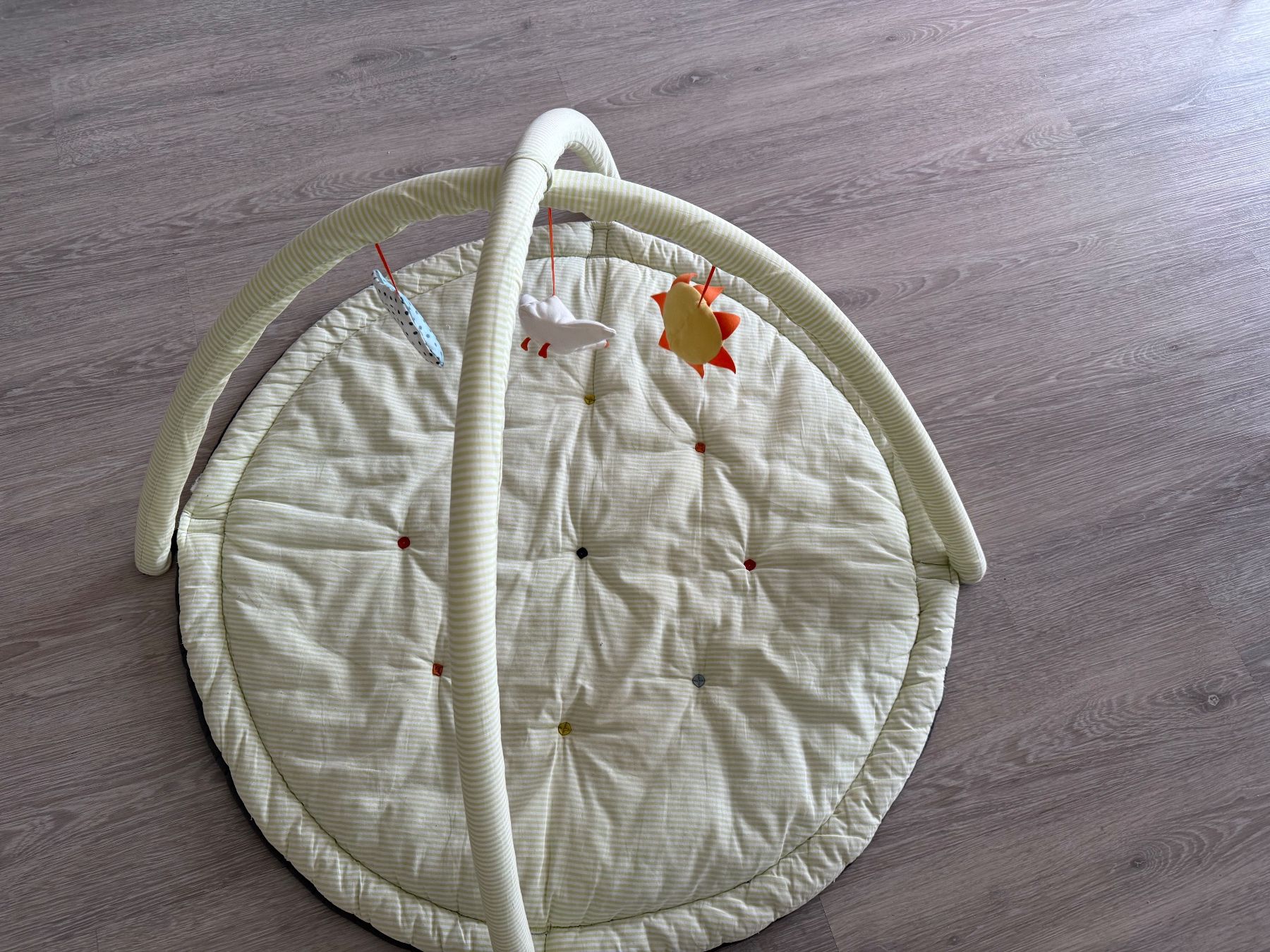 Ikea Tappeto da gioco: Tapis d'éveil moletonné pour bébé – Usato da Vallamand venduto da pao_82kw 1