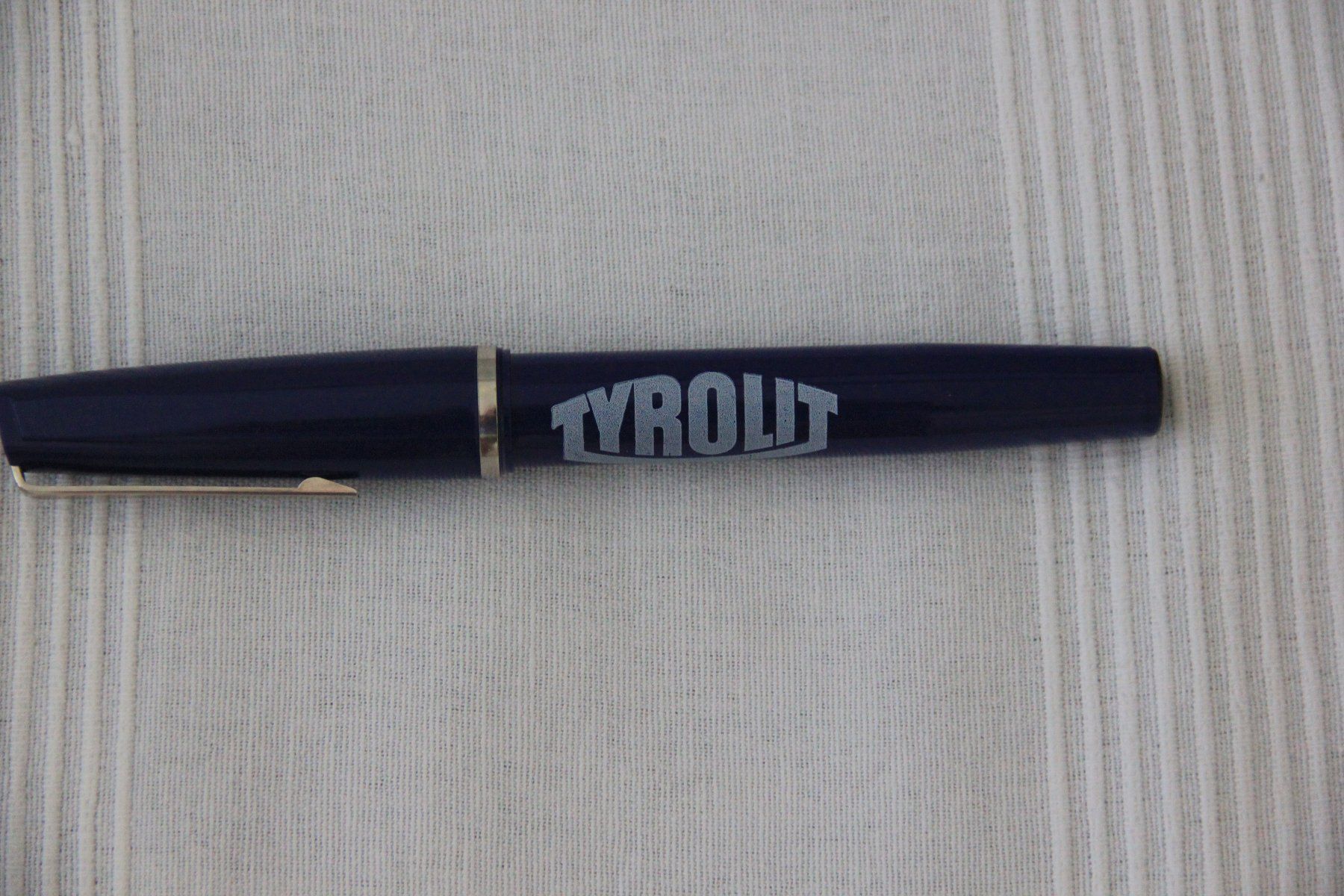 Penna & Evidenziatori: Giant Pen 3 Farben Vintage – Nuovo e nell'imballaggio originale da Niederwangen BE venduto da tim_8hyw 2