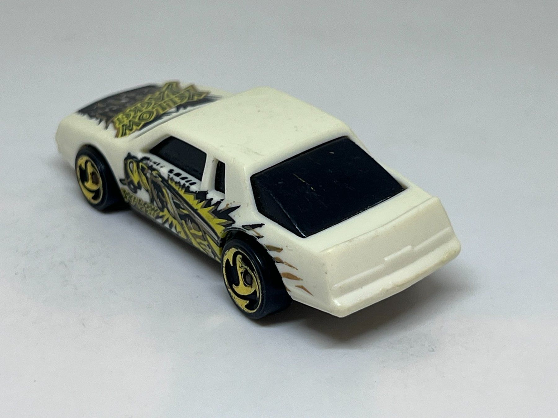 Hot Wheels Voitures modèles: Hot Wheels Chevy Stocker #602 – D'occasion à Wildegg par LaaBoutique 2