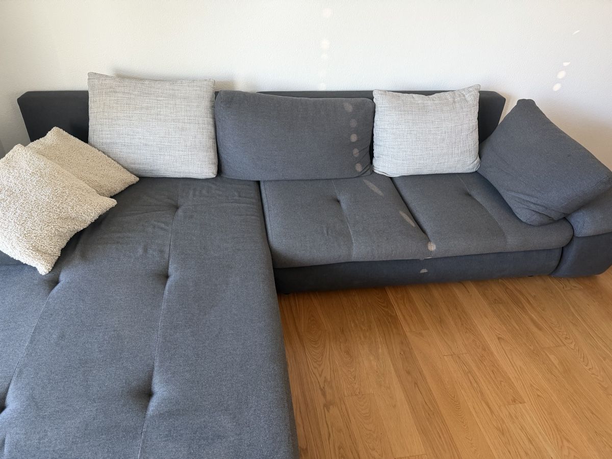 Sofas: Big Ecksofa grau aus Stoff  – D'occasion à Tägerwilen par aircanada83 2