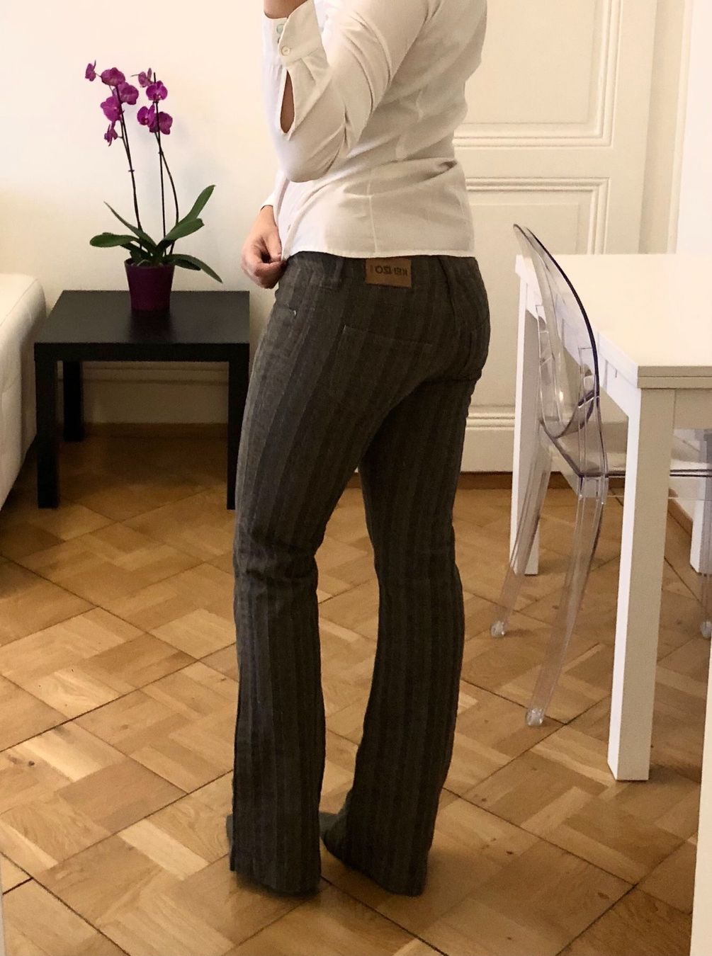 Kenzo Pantaloni: Pantalon KENZO, S-M, kaki – Usato da Carouge GE venduto da Emilynette 2