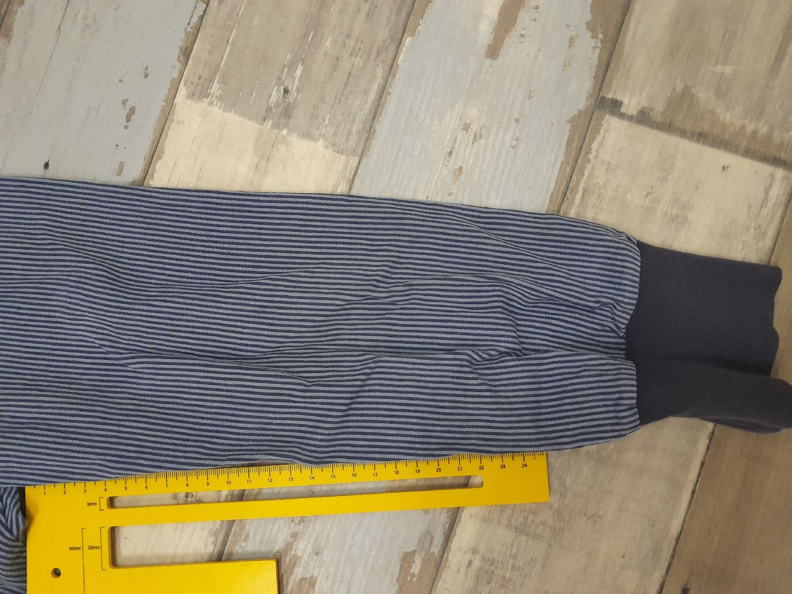 Pantalons: 92 Sternli Hose – D'occasion à Sevelen par boutiquenounou 1