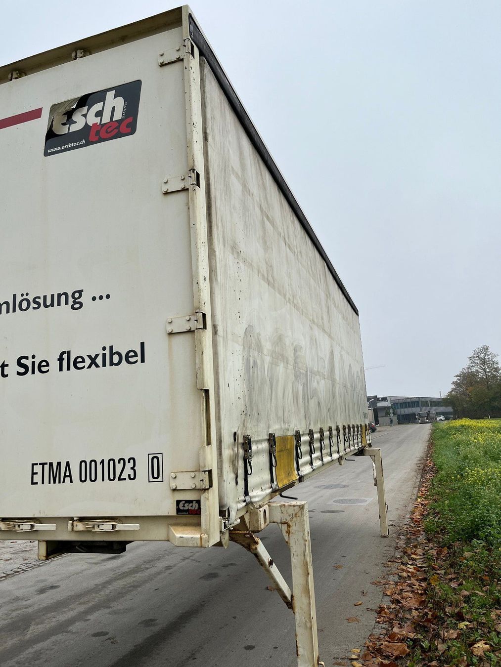 Rimorchi: Schiebeplanen-Wechselbrücke mit Festdach und Bahnabnahme – Usato da Müllheim Dorf venduto da Eschtec 5