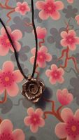 Kette mit Rosenanhänger