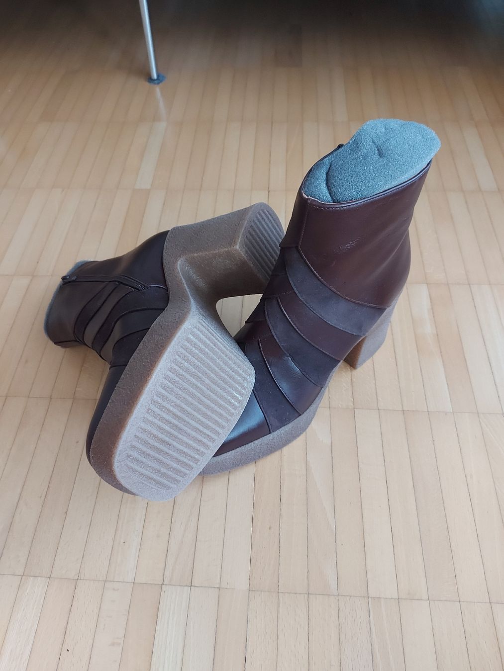 Chie Mihara Scarpe da donna: Stiefel, Chie Mihara, Grösse 39 – Nuovo (secondo la descrizione) da Oberengstringen venduto da PaolaDe 5