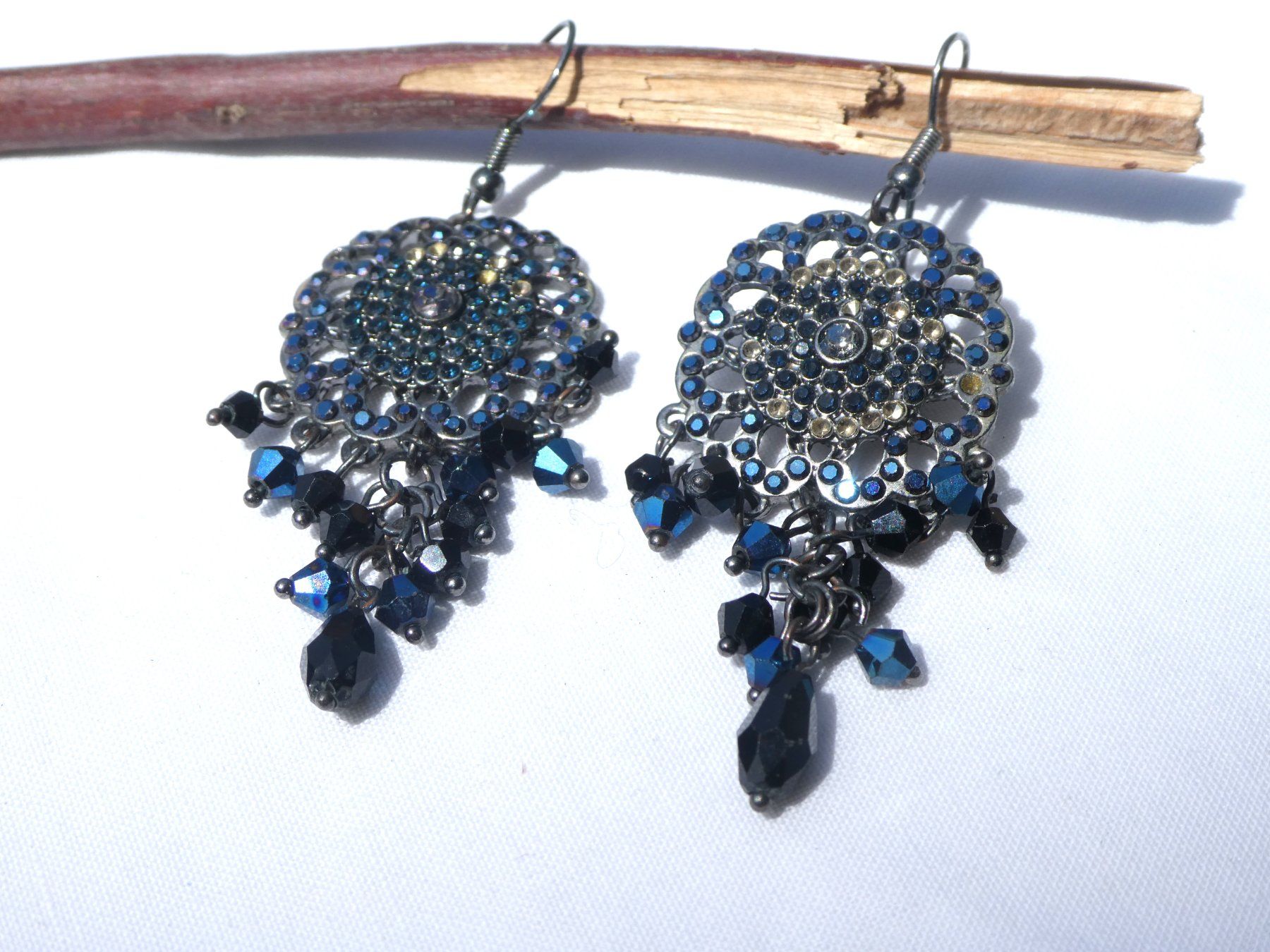 Orecchini pendenti & Orecchini a lobo: Vintage Ohrhänger, Modeschmuck – Usato da Gattikon venduto da kaandooh