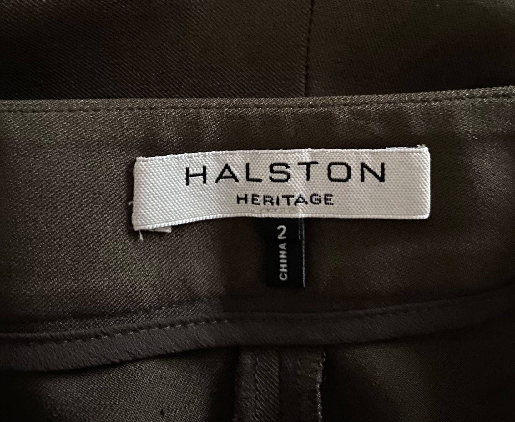 Hosen: HALSTON Short - neuwertig - – Neu (gemäss Beschreibung) aus Jona von vanessasupermarket20 7