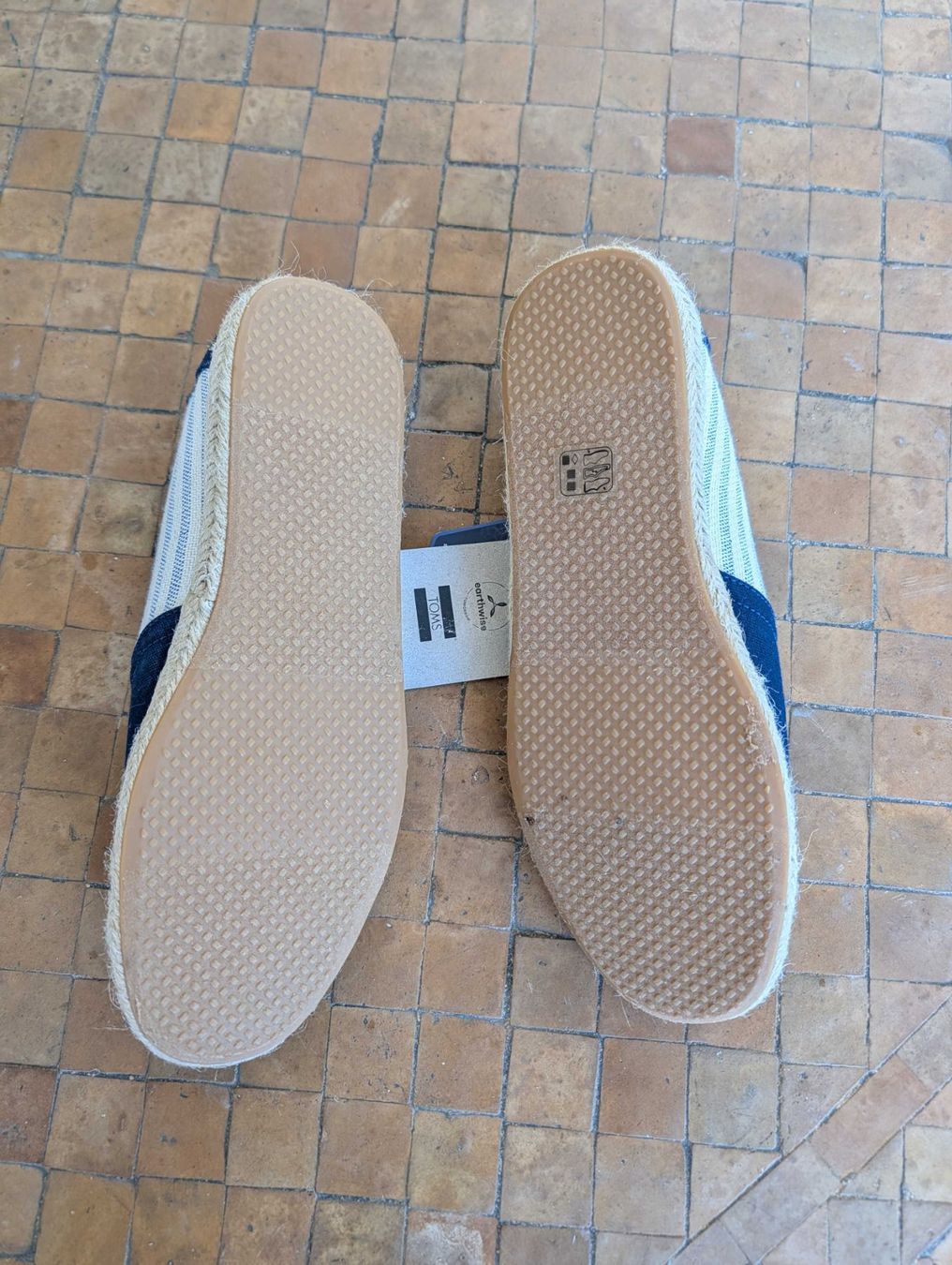 Toms Herrenschuhe: Espadrilles TOMS bleu marine – Neu und originalverpackt aus Couvet von mal_tk2g