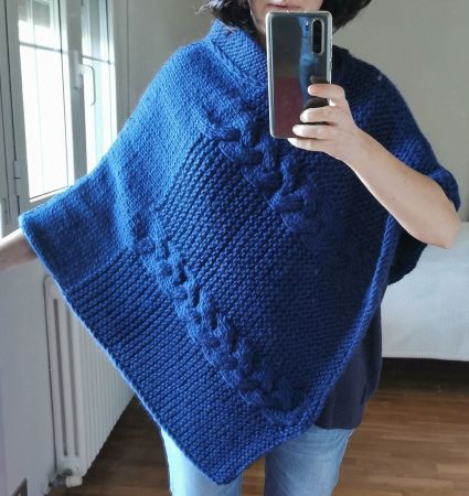 schöner handgemachtes Wollcape, Einheitsgröße