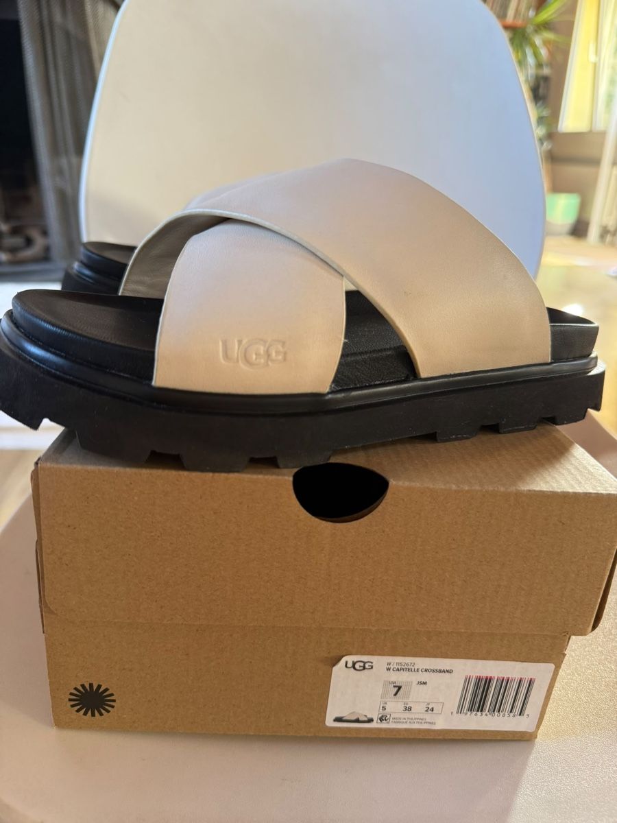 Ugg Scarpe da donna: UGG Sandales neuves Gr. 38 – Nuovo e nell'imballaggio originale da Zürich venduto da Amos23