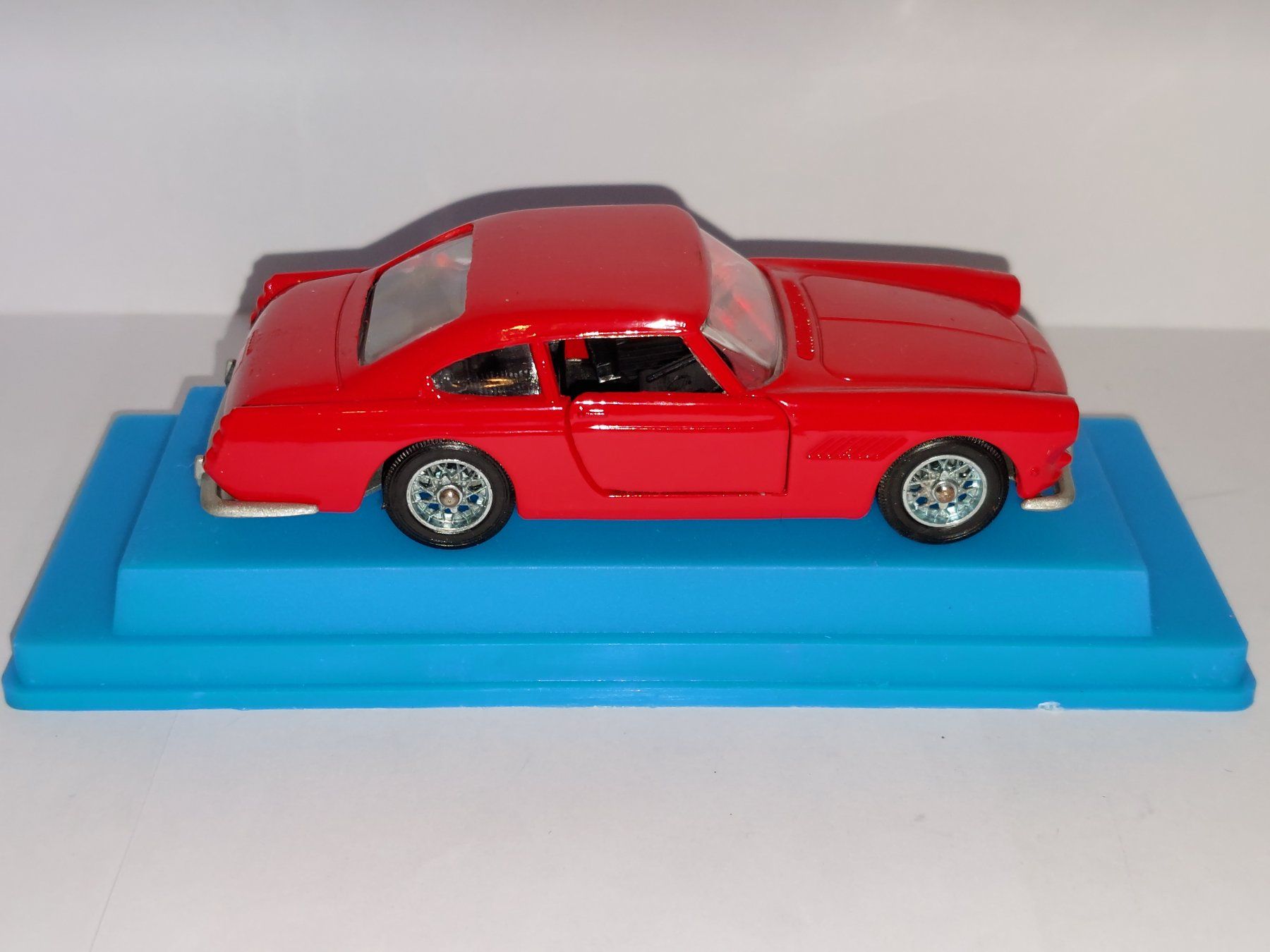 Ferrari Modellautos: Ferrari 250 GT 2+2 1:43 Verem – Gebraucht aus Diegten von isetta590 3