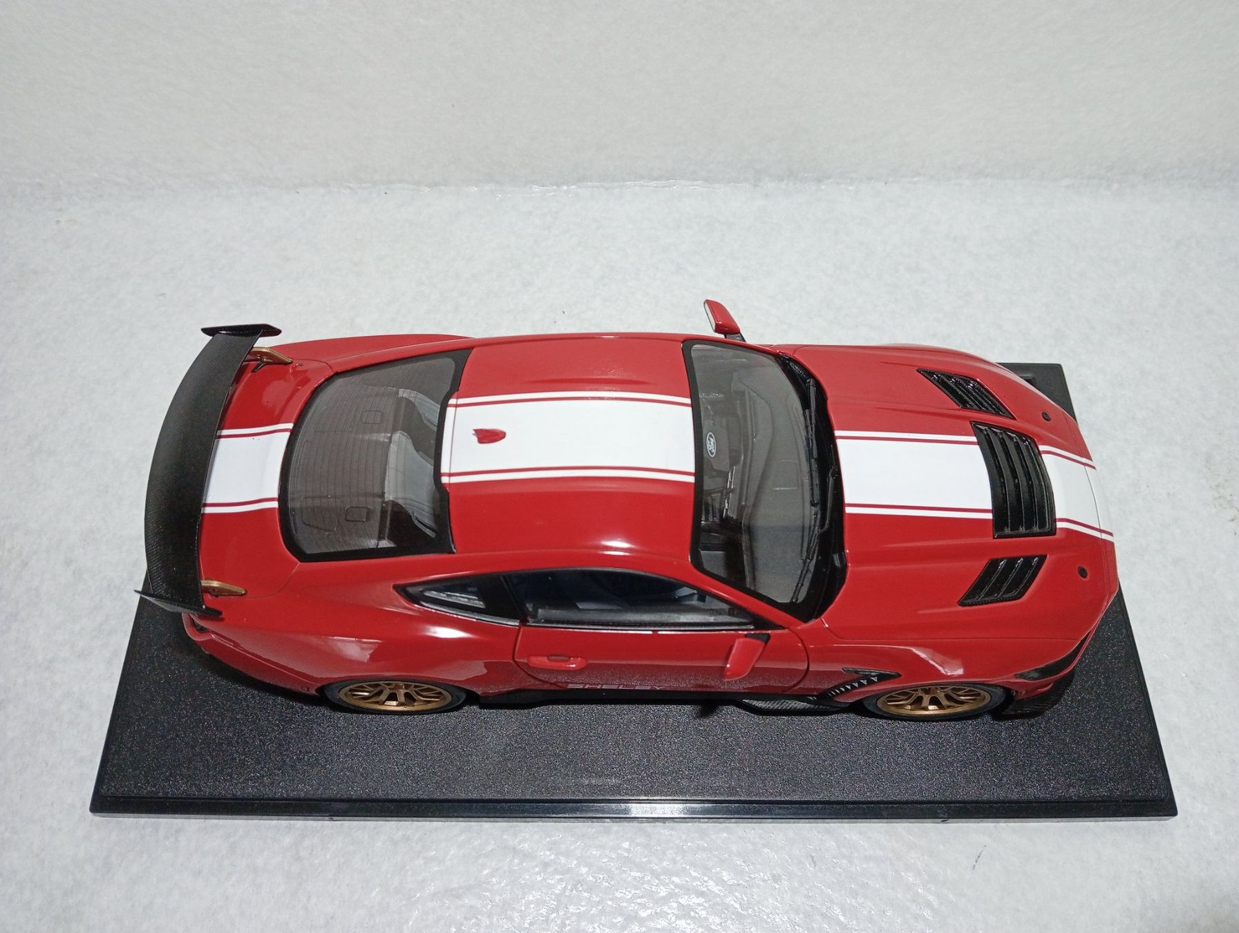 Ford Modellini d'auto: Ford Shelby Mustang Super Snake – Usato da Huttwil venduto da Secondtrain 7