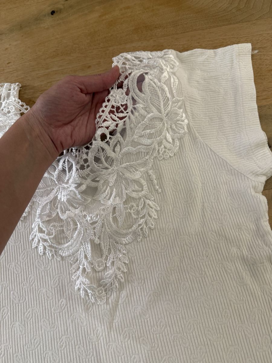 Chemisiers: White blouse – Neuf (Voir description) à Adliswil par Marjin 1