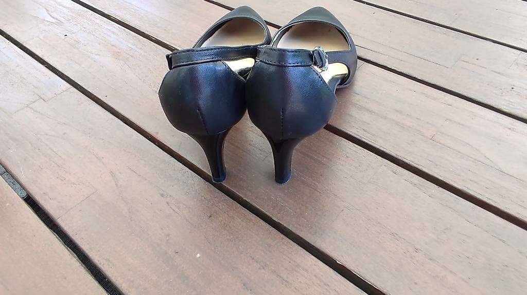 Scarpe da donna: Escarpins noirs – Usato da Bex venduto da jcc_tg7b 1