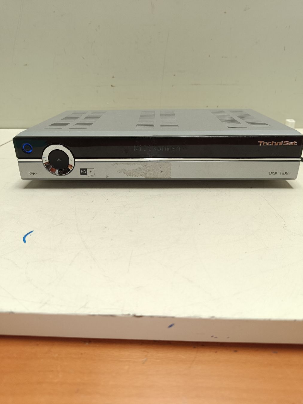 Technisat Ricevitori: TechniSat DIGIT HD8+ Receiver-Sofortnutzung(em39) – Usato da Künten venduto da Schnaepplihuus