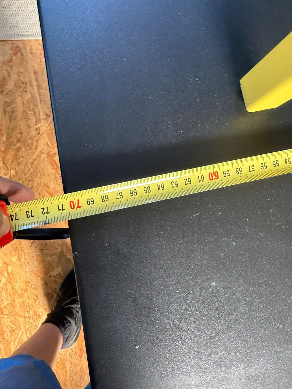 Tische: Metal-Tisch – Gebraucht aus Dietikon von arj_lrs8