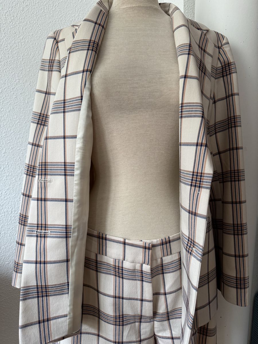 Maje Anzüge & Kostüme: Blazer et short MAJE, taille 38, carreaux – Neu (gemäss Beschreibung) aus Morges von sandy069 1