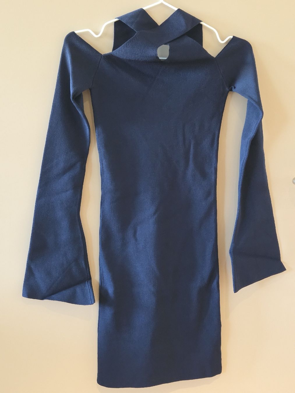 Guess Kleider: GUESS Kleid – Neu (gemäss Beschreibung) aus Emmen von GrabandGo 1