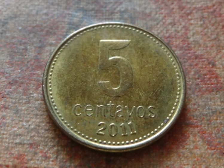 Tutti le monete: ARGENTINE  5  Centavos  2011  (P) – Usato da Romanel-sur-Lausanne venduto da Swift13