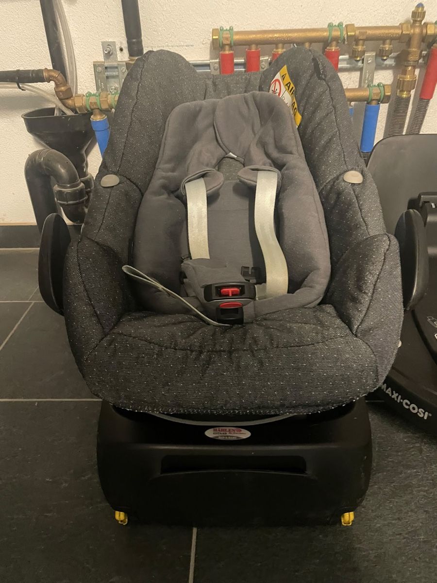 Maxi-Cosi Sièges auto: Maxi Cosi inkl. Isofix – D'occasion à Im Fang par jas_dbg6