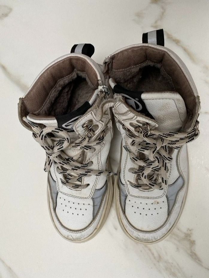 Momino Scarpe per ragazze: Mädchen Sneaker MOMINO Gr. 34 – Usato da Richterswil venduto da Busanca 4