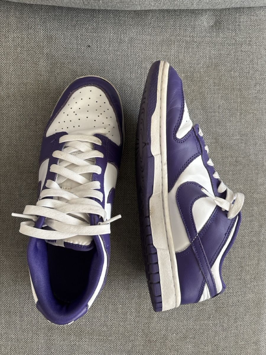 Nike Scarpe da uomo: Nike Dunk Low purple and white - great condition- size 7 – Usato da Emmenbrücke venduto da tin_j8nk