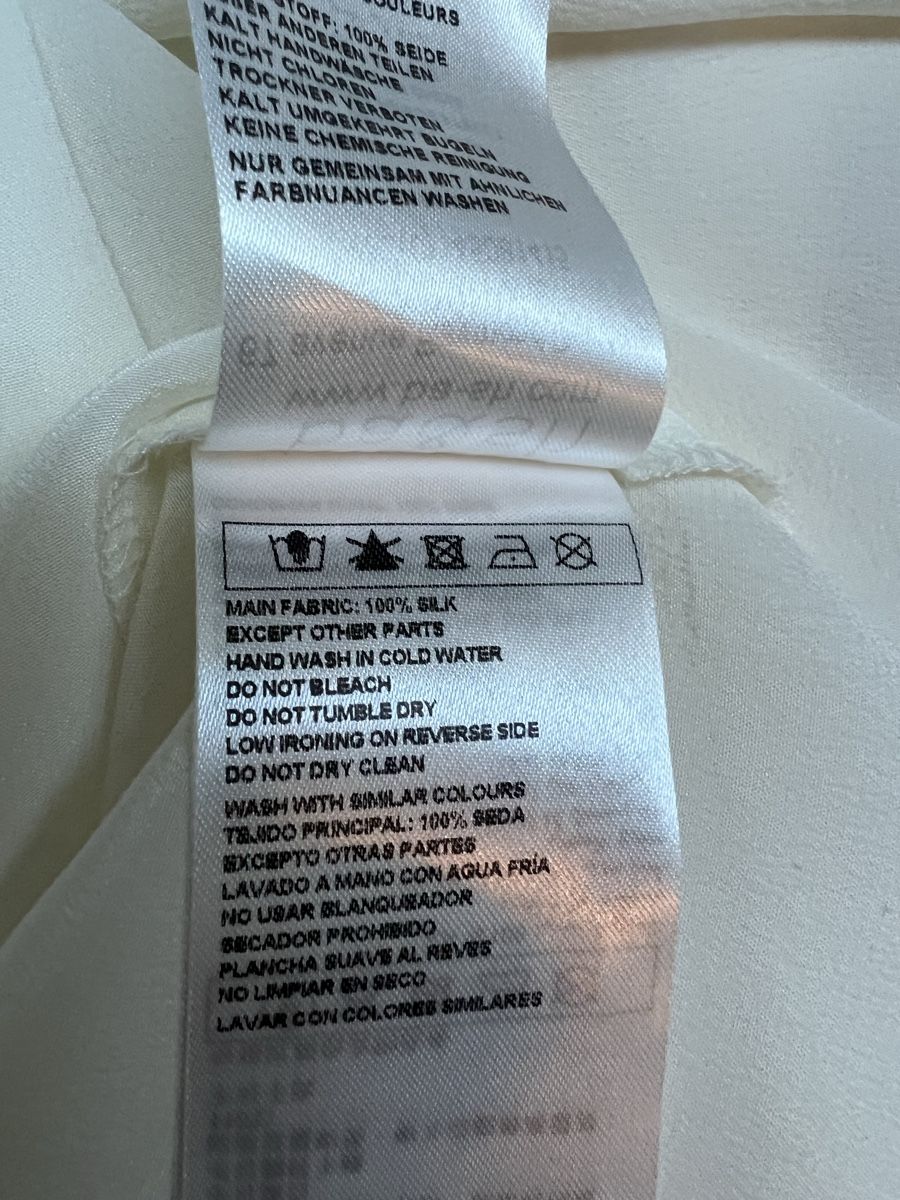Ba&Sh Chemisiers: Bash Seidenbluse ecru XS oversized  – Neuf (Voir description) à Wabern par La-Vitrine 9