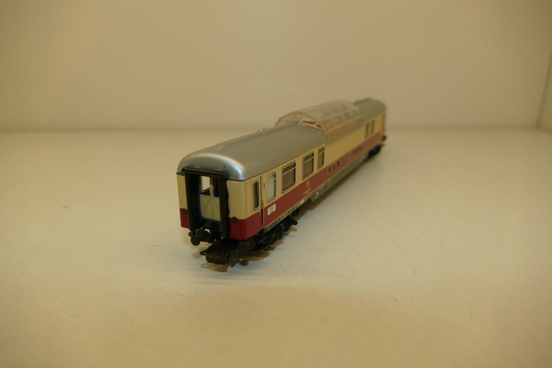Märklin Modellini di ferrovie: Märklin H0: DB TEE-Aussichtswagen – Usato da Niederhasli venduto da rail-duerst 1