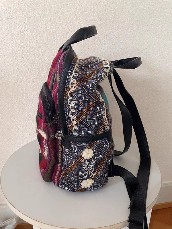 Desigual Sacs à dos: Desigual Rucksack mit Blumenmuster – Neuf (Voir description) à Winterthur par jul_v9wx 3