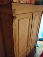 Ancienne armoire sapin massif
