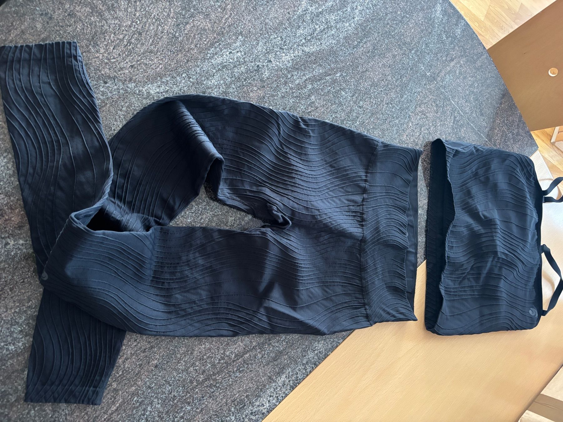 Oceansapart Leggings: Ocean Apart Set – Gebraucht aus Hasliberg-Hohfluh von hasliberg79