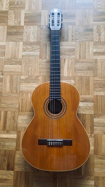 Strumenti musicali: Schöne Spanische Schülergitarre – Usato da Basel venduto da Berlinofx
