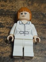 lego figurine jurassic world jw062 Claire Dearing -