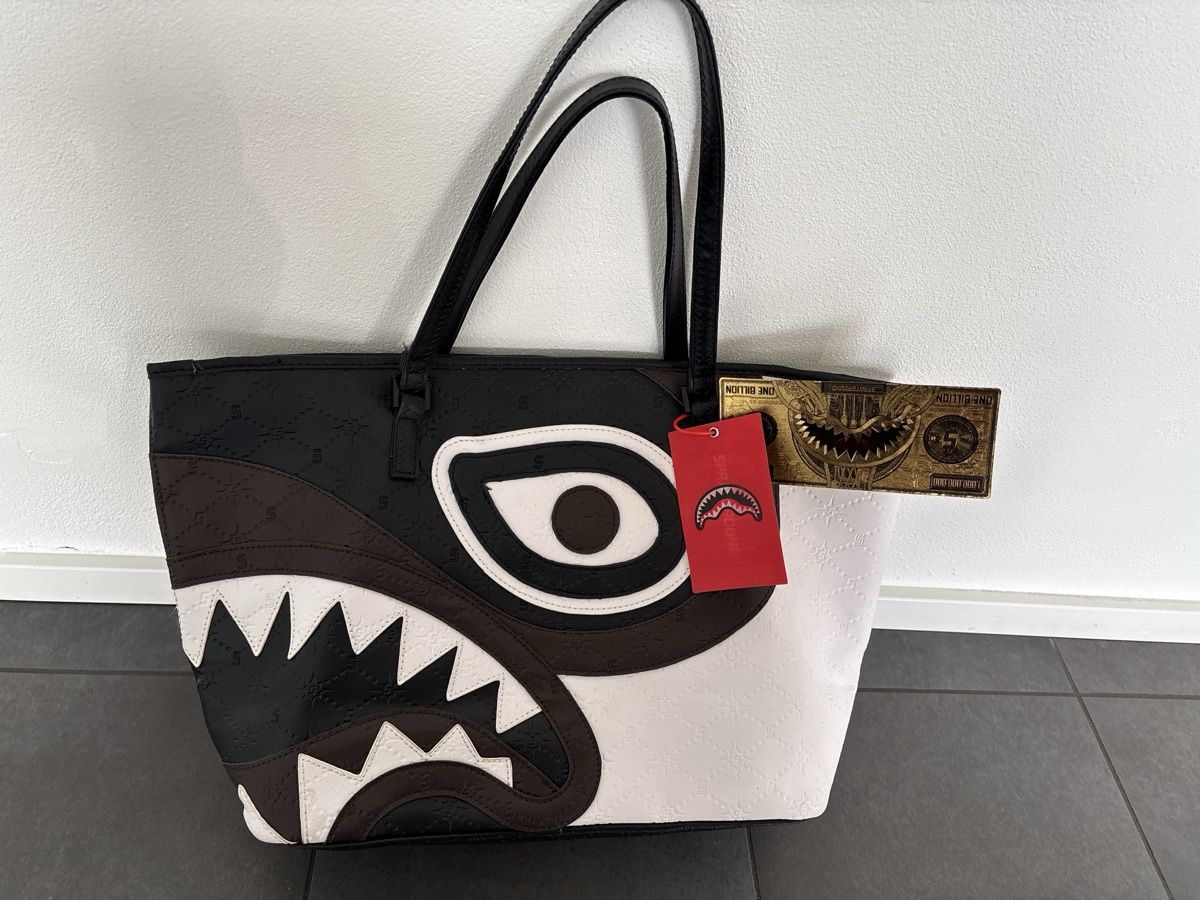 Borse da donna: Sprayground Shark - Summer Limited Edition! – Nuovo (secondo la descrizione) da Contra venduto da bubi 1