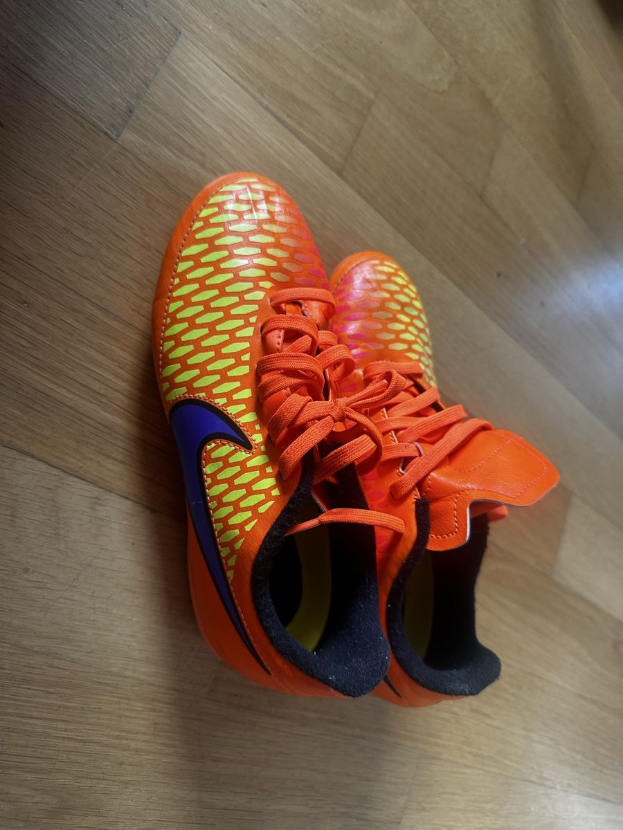 Nike Scarpe per ragazzi: Nike Magista Nockenschuhe 34 – Usato da Zürich venduto da Gwizduch 2